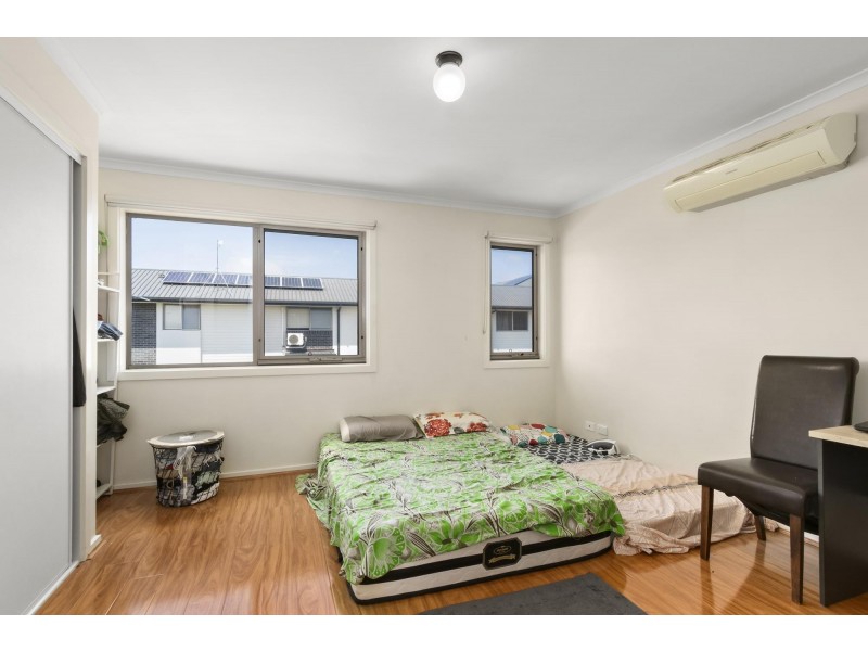 24/20 Clare Burton Crescent, Franklin ACT 2913