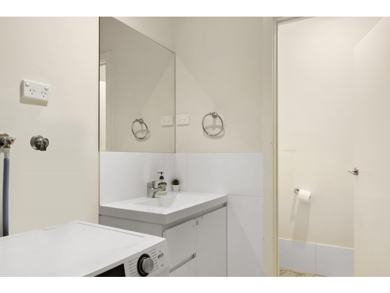 24/20 Clare Burton Crescent, Franklin ACT 2913