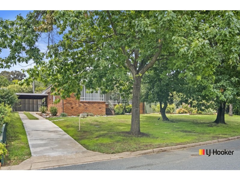 15 Bamford Street, Hughes ACT 2605