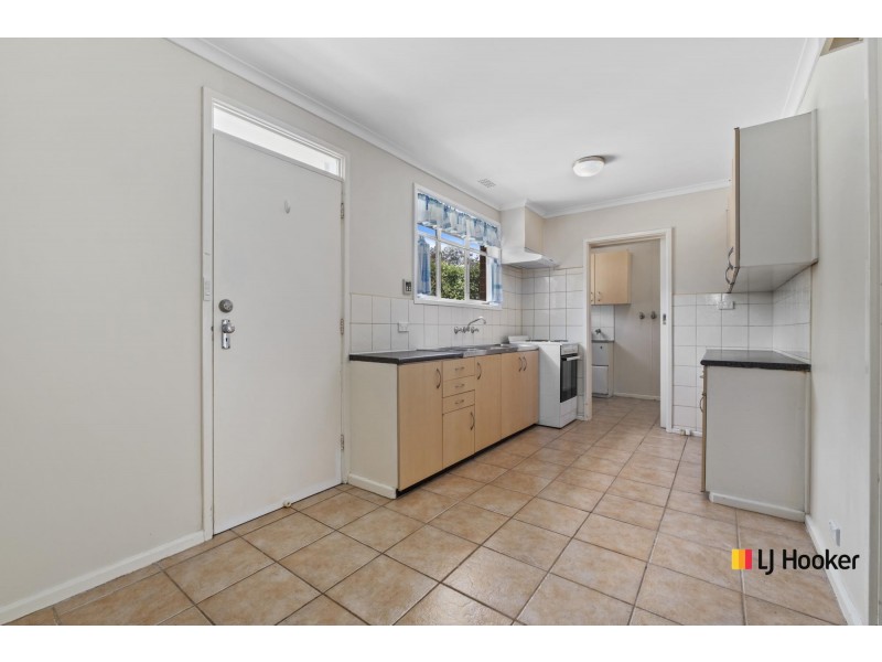 15 Bamford Street, Hughes ACT 2605