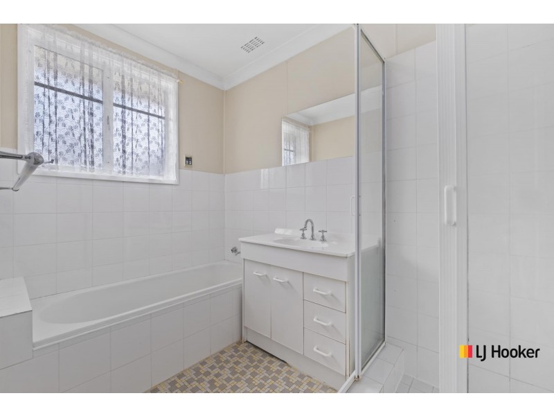 15 Bamford Street, Hughes ACT 2605