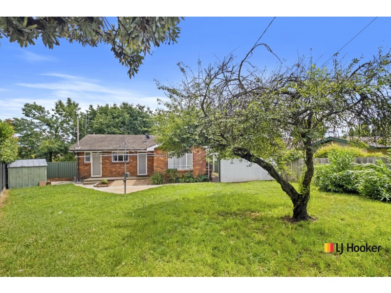 15 Bamford Street, Hughes ACT 2605