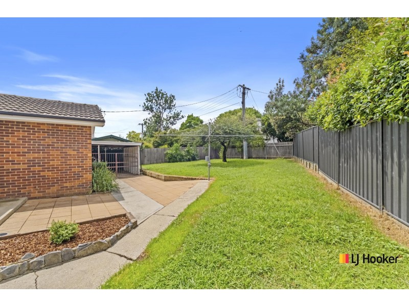 15 Bamford Street, Hughes ACT 2605