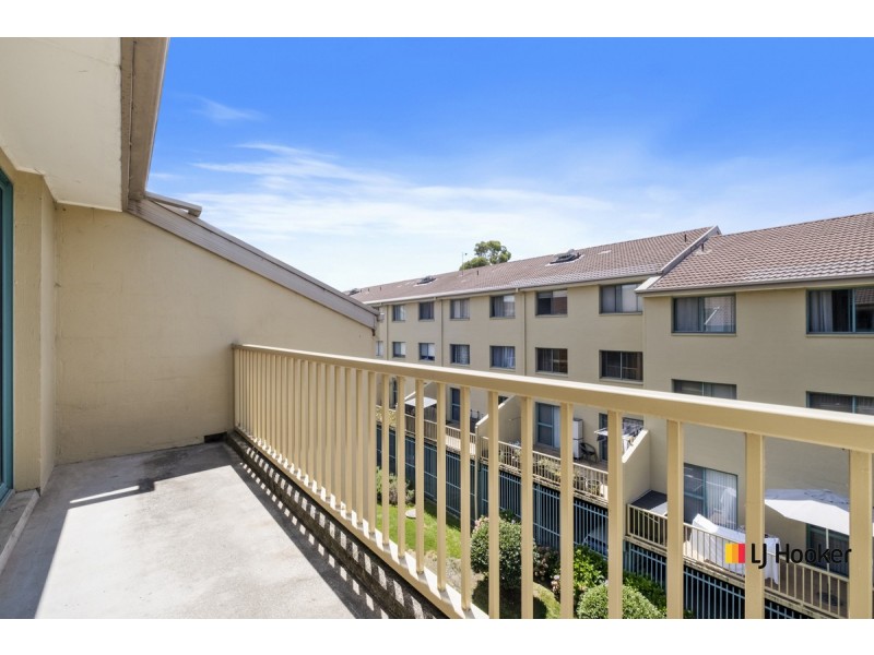 66/53 McMillan Crescent, Griffith ACT 2603