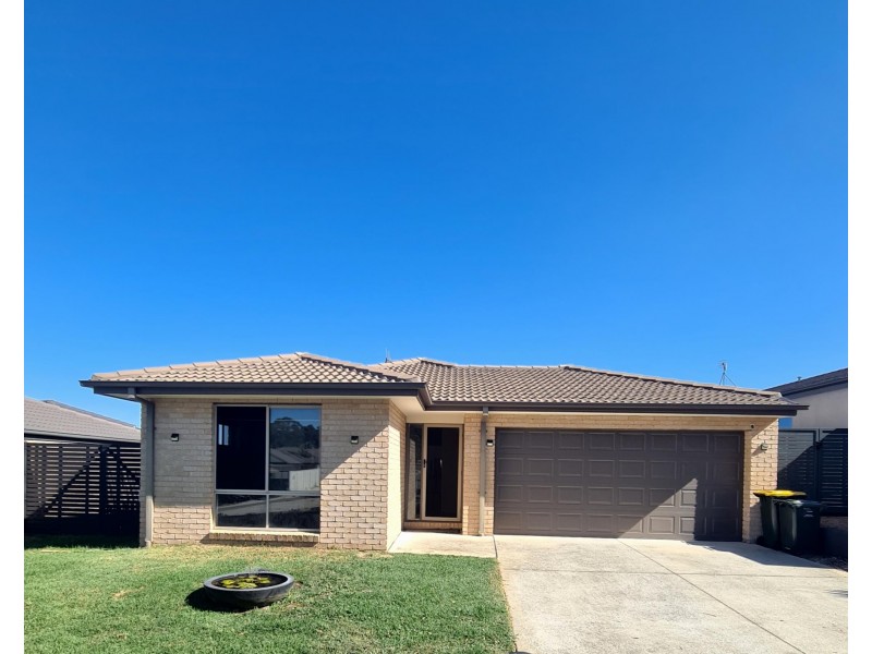 17 Ted Richards Street, Casey ACT 2913