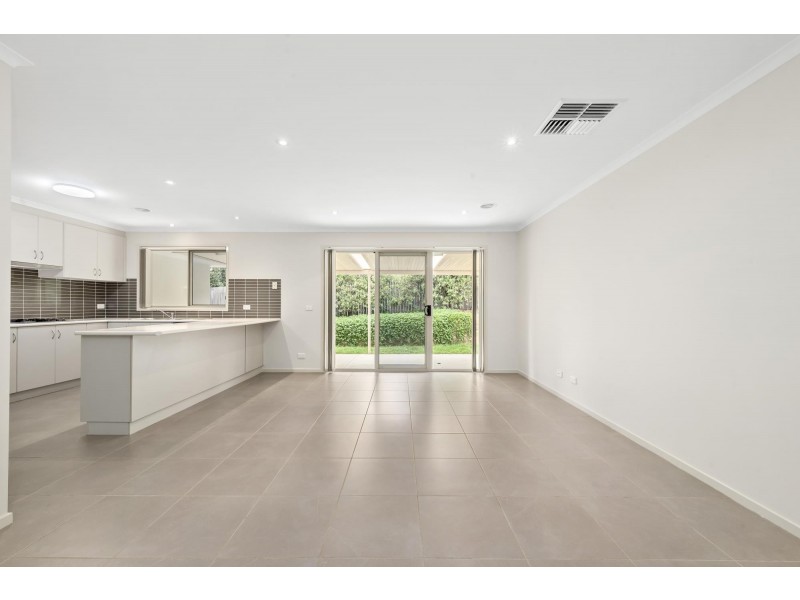 132 Nullarbor Avenue, Harrison ACT 2914
