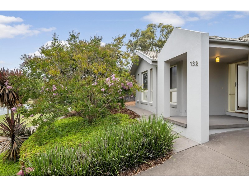 132 Nullarbor Avenue, Harrison ACT 2914
