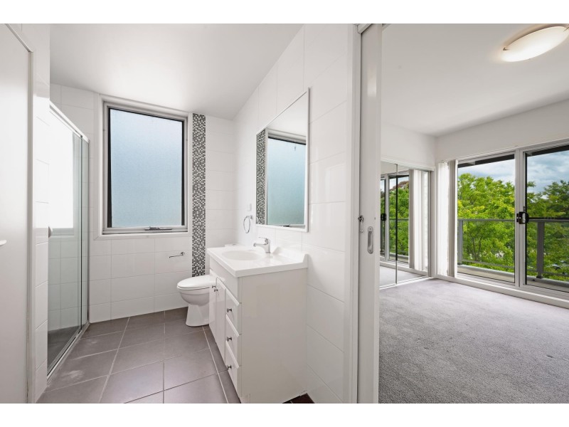 77/329 Flemington Road, Franklin ACT 2913