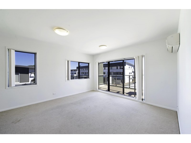 74/329 Flemington Road, Franklin ACT 2913