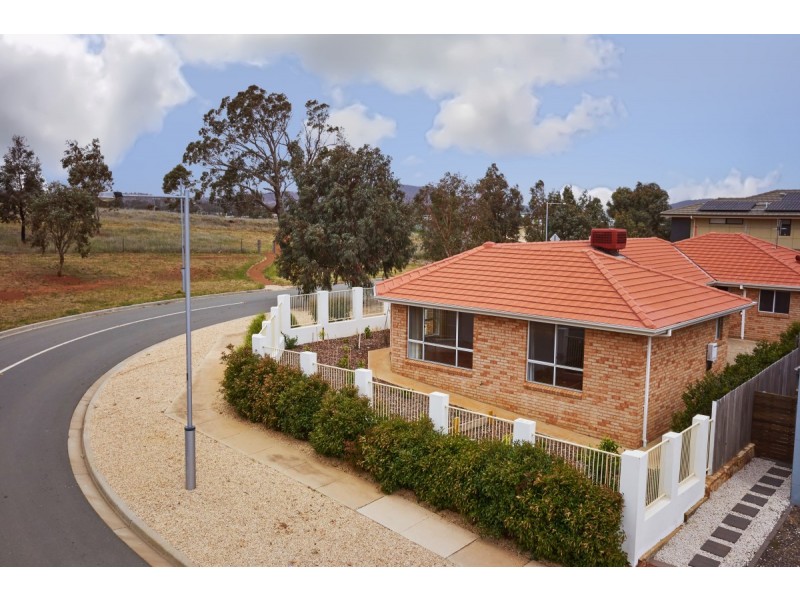 9 Eve Langley Street, Franklin ACT 2913