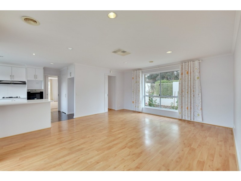 9 Eve Langley Street, Franklin ACT 2913