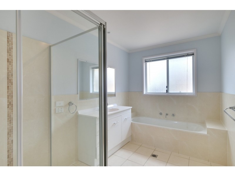 9 Eve Langley Street, Franklin ACT 2913