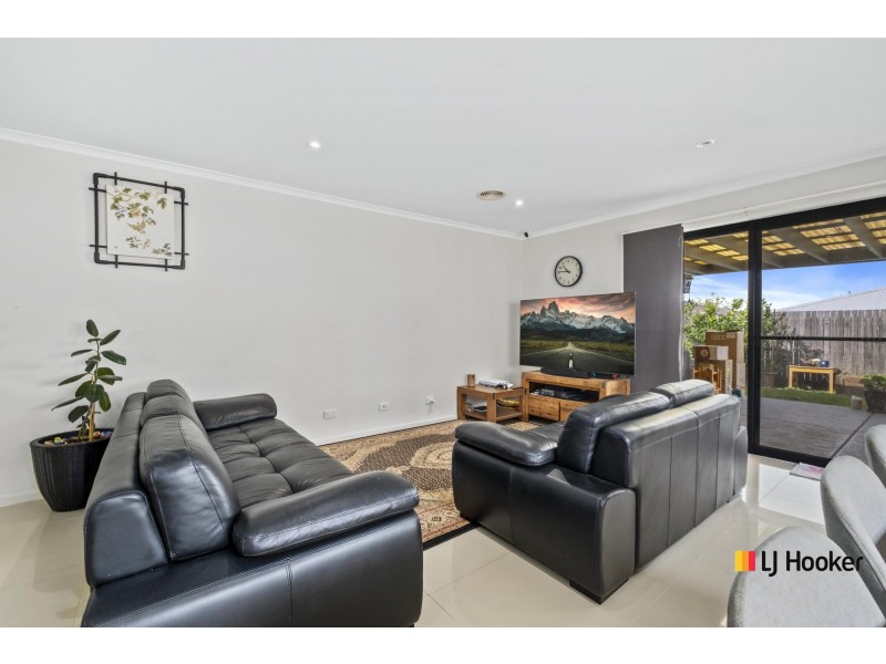 47 Charles Perkins Circuit, Bonner ACT 2914