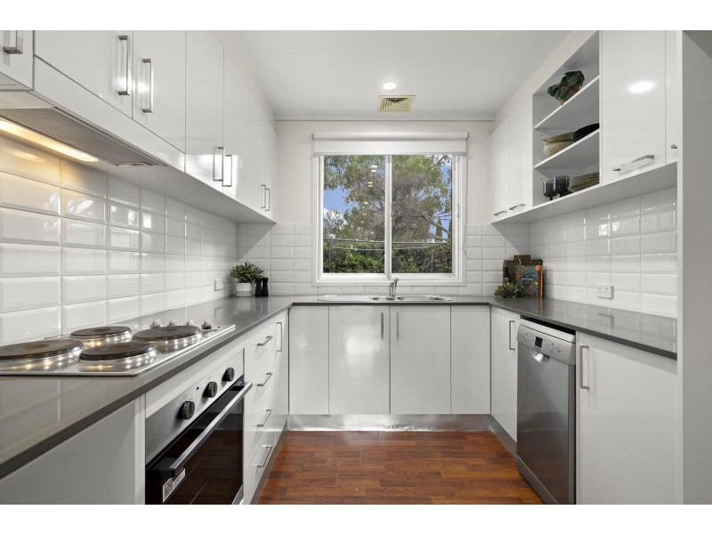 6 Kelsall Place, Spence ACT 2615
