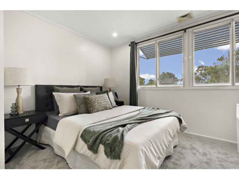 6 Kelsall Place, Spence ACT 2615