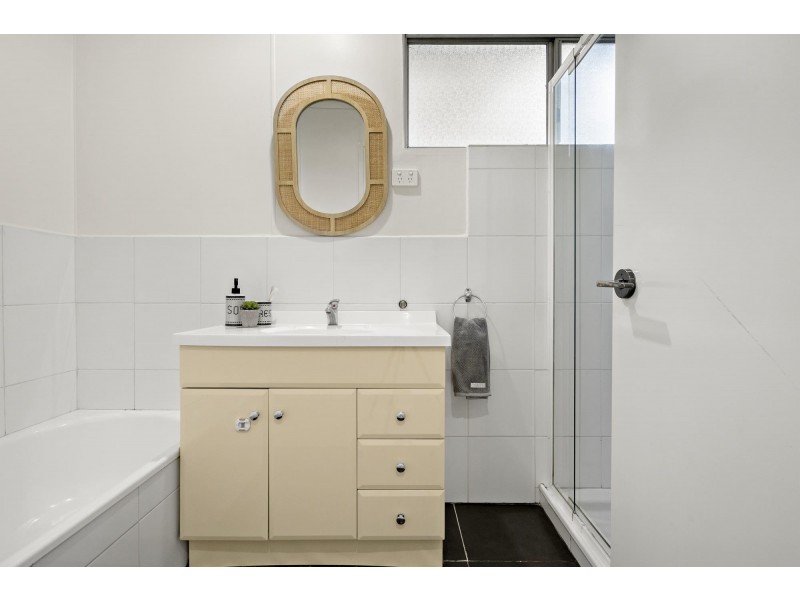 6 Kelsall Place, Spence ACT 2615