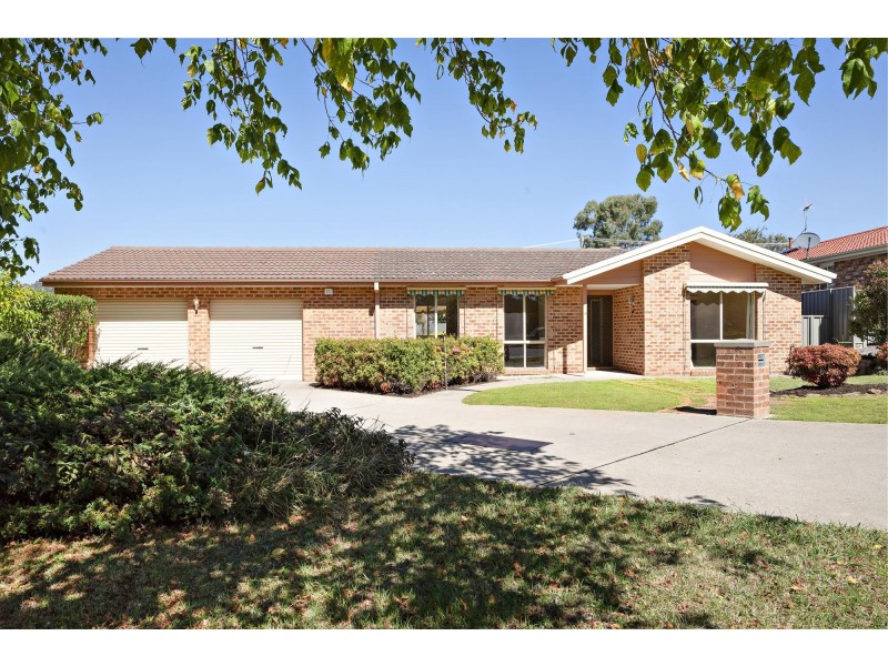 12 Hare Place, Bonython ACT 2905