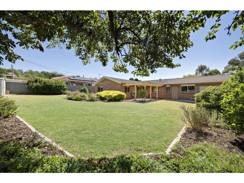 12 Hare Place, Bonython ACT 2905