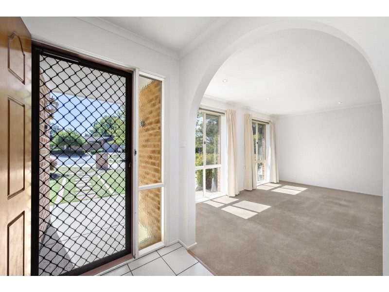 12 Hare Place, Bonython ACT 2905