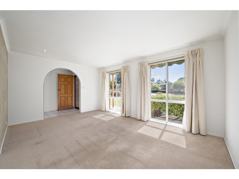 12 Hare Place, Bonython ACT 2905