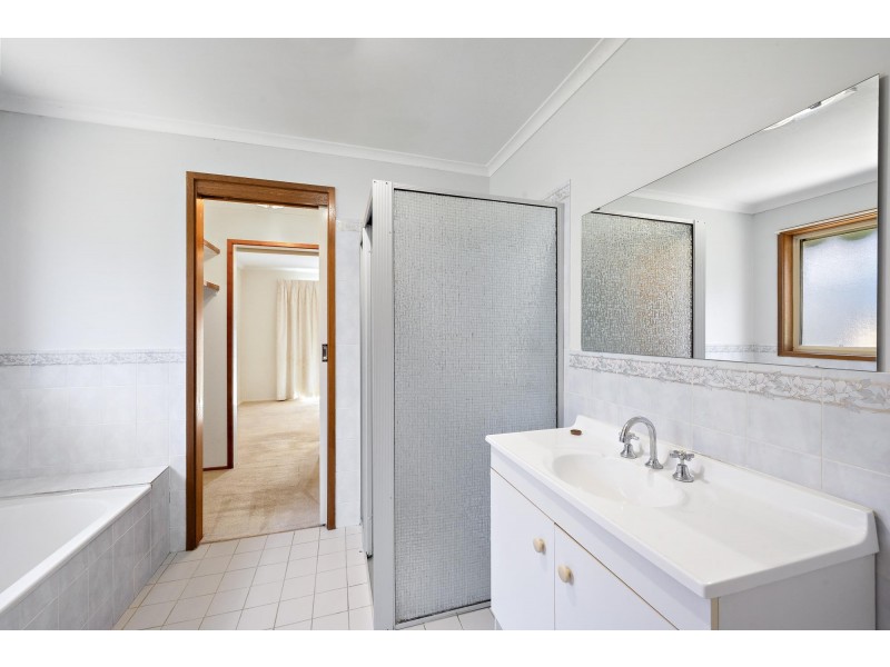 12 Hare Place, Bonython ACT 2905