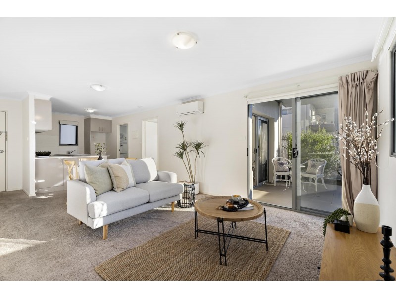 74/75 Elizabeth Jolley Crescent, Franklin ACT 2913