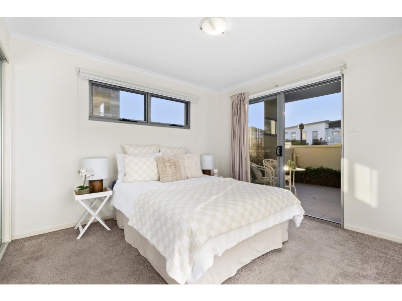 74/75 Elizabeth Jolley Crescent, Franklin ACT 2913