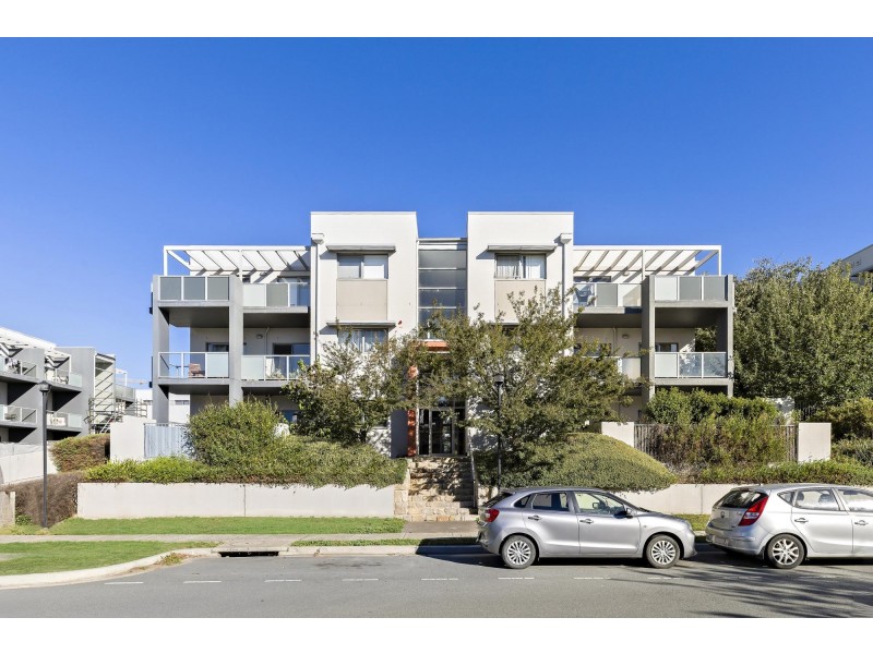 74/75 Elizabeth Jolley Crescent, Franklin ACT 2913