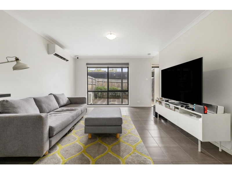 11/293 Flemington Road, Franklin ACT 2913