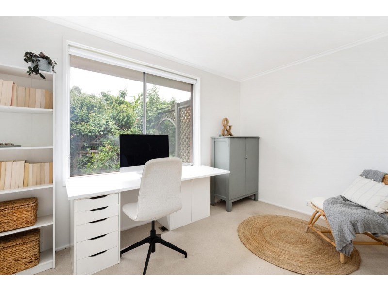 9 Lachlan Street, Macquarie ACT 2614