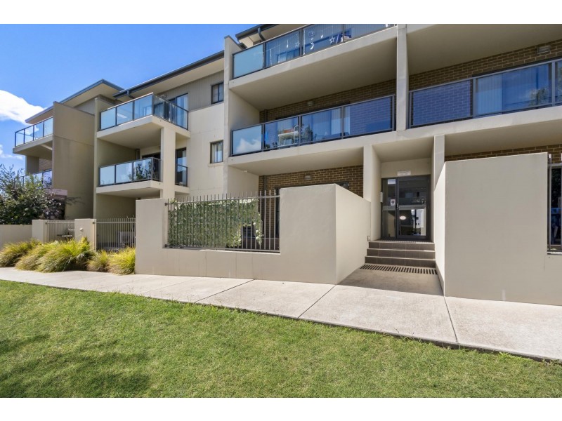 104/104 Henry Kendall Street, Franklin ACT 2913
