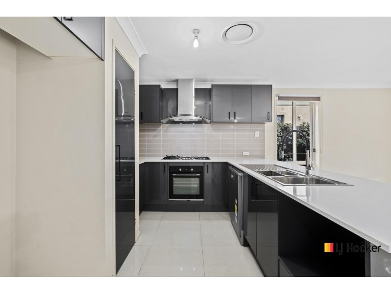 79 Donald Horne Circuit, Franklin ACT 2913