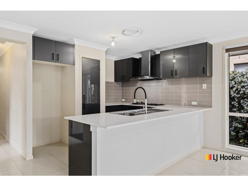 79 Donald Horne Circuit, Franklin ACT 2913