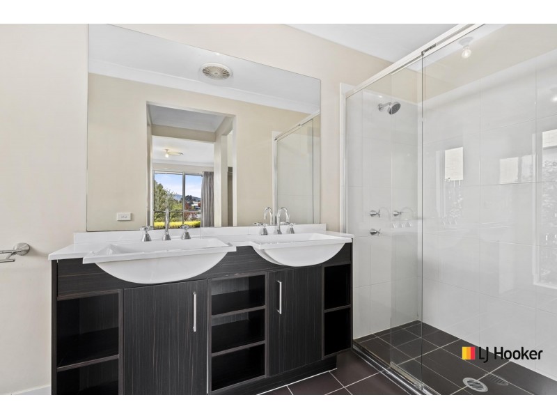 79 Donald Horne Circuit, Franklin ACT 2913