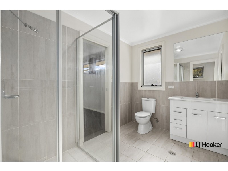 3/9 Houghton Place, Spence ACT 2615