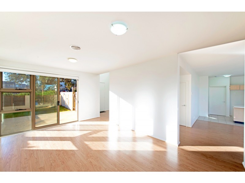 1/30 Tom Nicholas Crescent, Forde ACT 2914