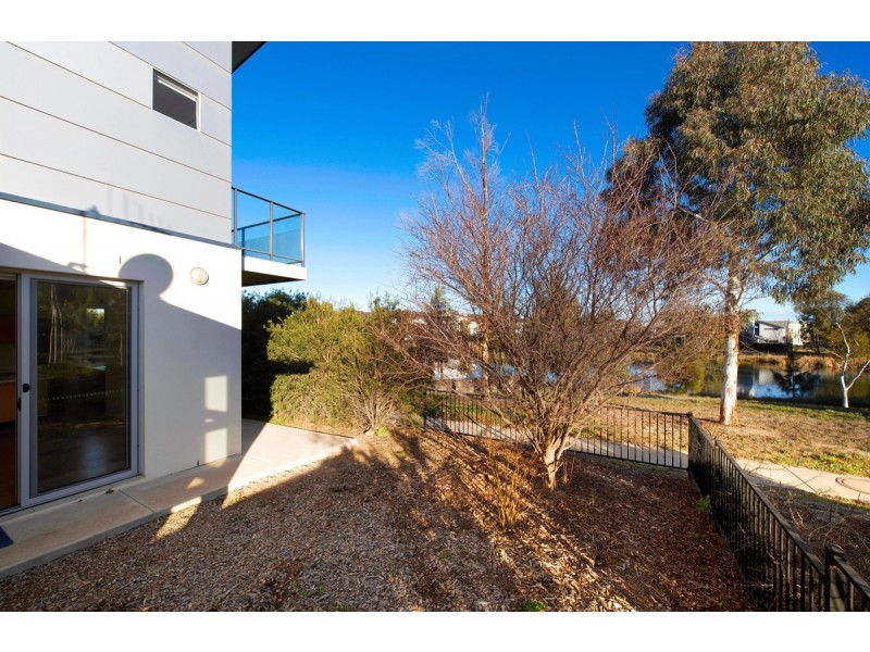 1/30 Tom Nicholas Crescent, Forde ACT 2914