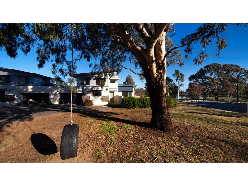 1/30 Tom Nicholas Crescent, Forde ACT 2914