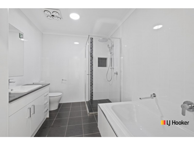 6/97 Lionel Rose Street, Holt ACT 2615