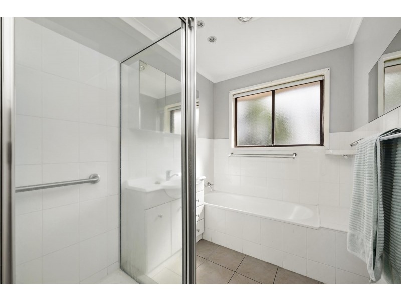 6 Mudie Place, Charnwood ACT 2615