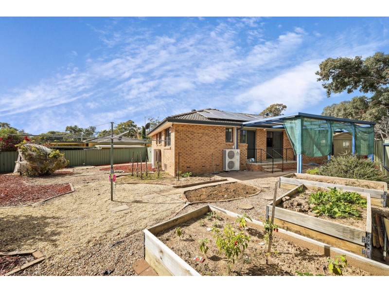 6 Mudie Place, Charnwood ACT 2615