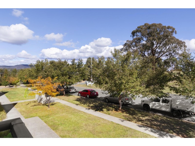 77/100 Henry Kendall Street, Franklin ACT 2913