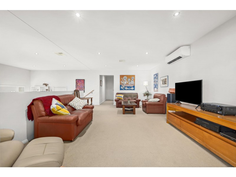 13/16 Ray Ellis Crescent, Forde ACT 2914