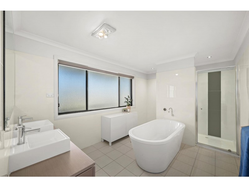 13/16 Ray Ellis Crescent, Forde ACT 2914