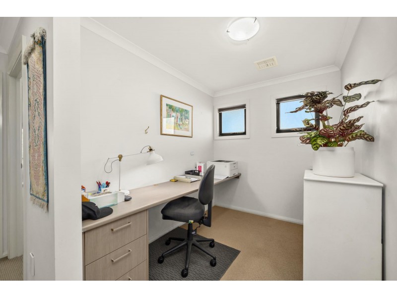 13/16 Ray Ellis Crescent, Forde ACT 2914