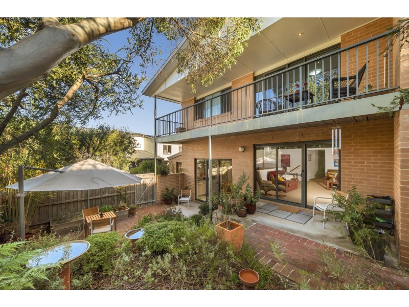 13/16 Ray Ellis Crescent, Forde ACT 2914