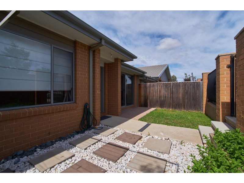 17/10 Charles Perkins Circuit, Bonner ACT 2914