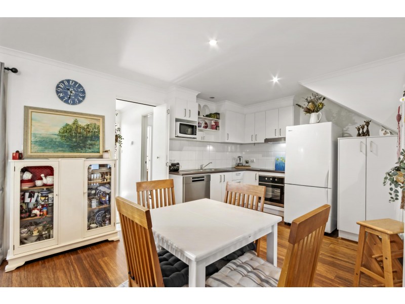 323 Anthony Rolfe Avenue, Gungahlin ACT 2912