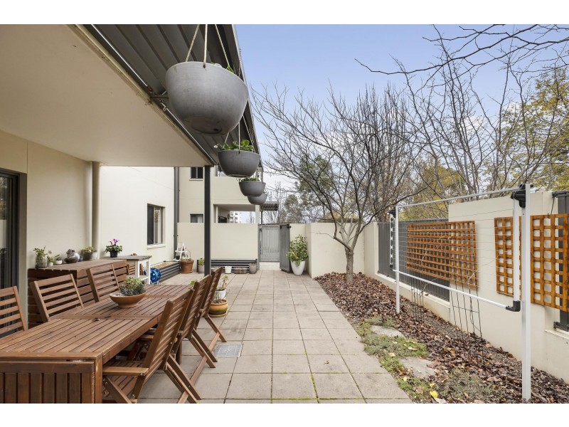 27/82 Henry Kendall Street, Franklin ACT 2913