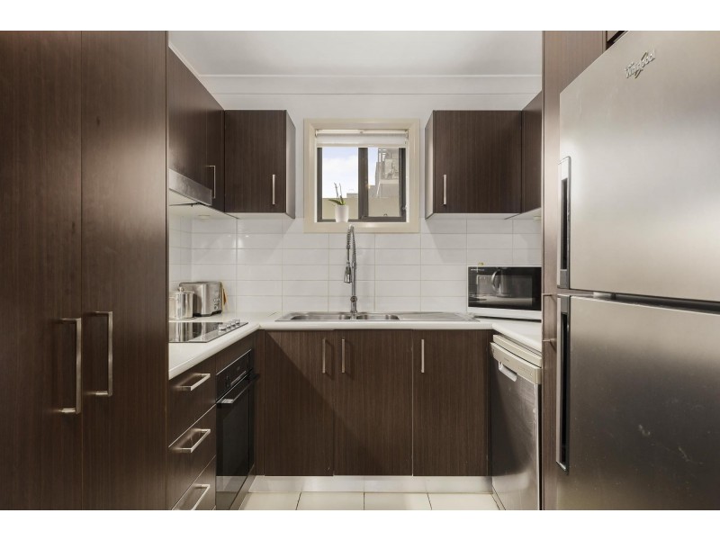 27/82 Henry Kendall Street, Franklin ACT 2913